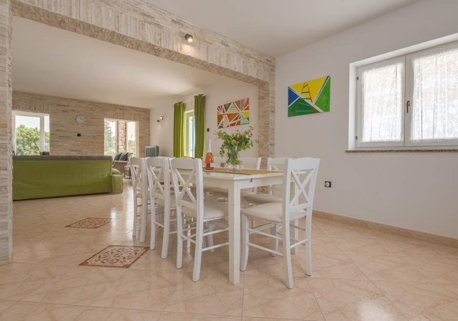 Villa Tanga near Rovinj with private pool and garden for 8 persons 