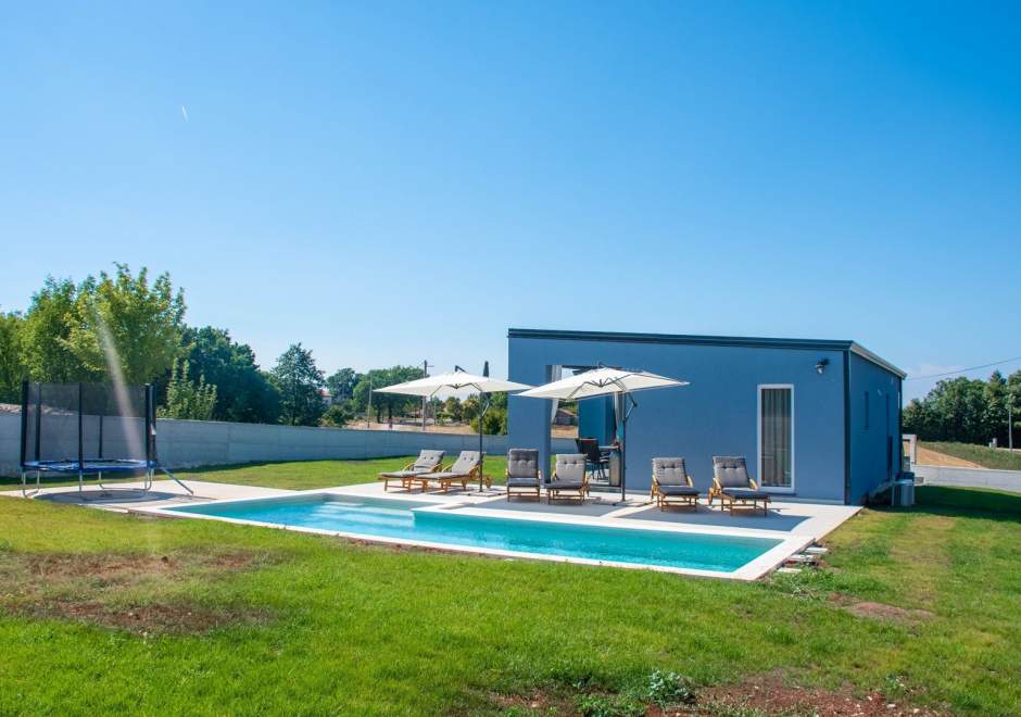 Cosy holiday house with pool HERA in Istria