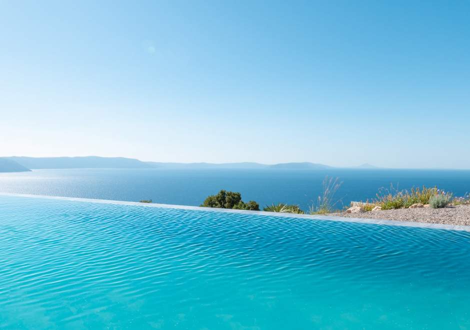 Villa Aristea mit Meerblick, Whirlpool und Infinity-Pool