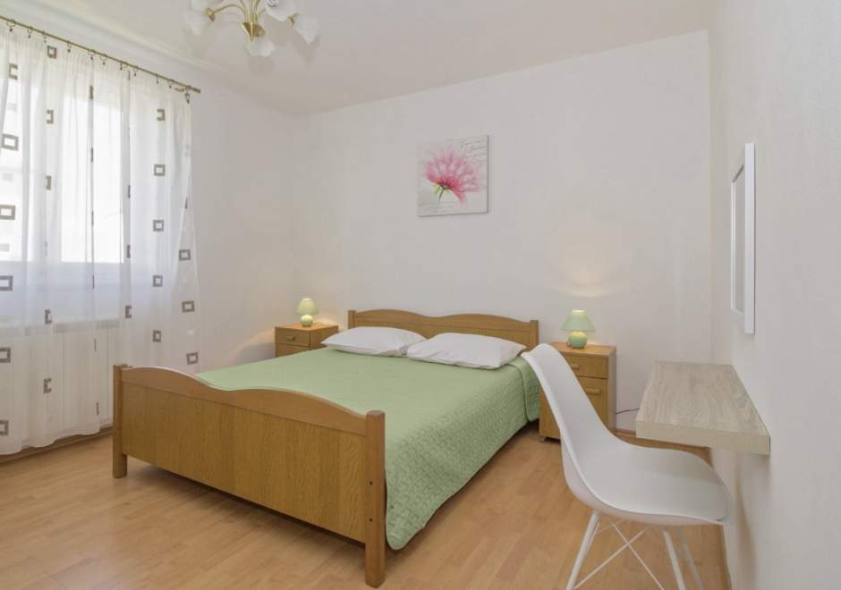 Apartman Doris / Trosoban app sa vrtom, roštiljem i terasom