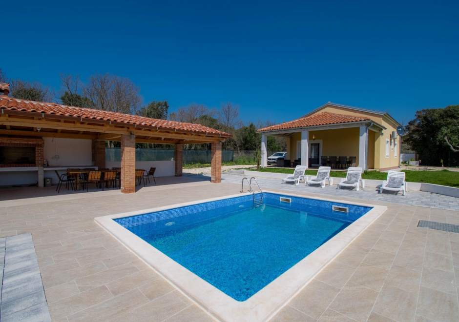 Villa Campagna with private pool, parking and garden in Rovinj