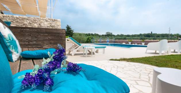 Villa Tanga near Rovinj with private pool and garden for 8 persons 
