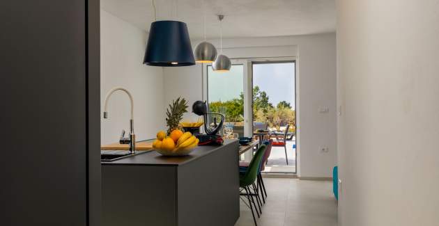 Modern three bedroom villa ROSMARINO with pool in Svetvinčenat