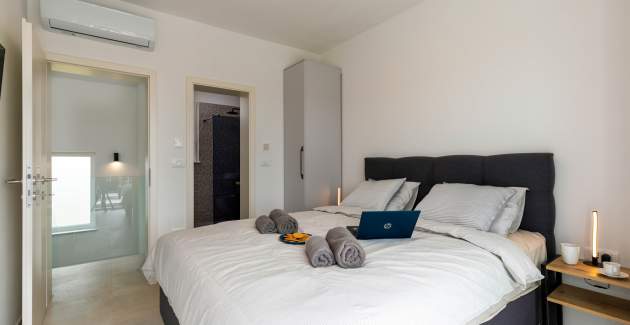 Modern three bedroom villa ROSMARINO with pool in Svetvinčenat