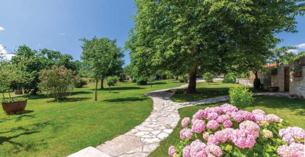 Rustikale Villa Benina Rossa 1 mit großem Garten