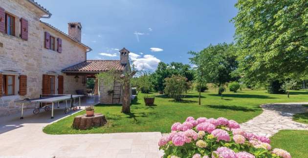 Rustic Villa Benina Rossa 1 with huge garden 