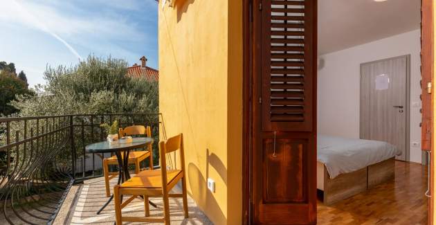 Rovinj City Studio/ App with balcony, parking, kitchenette for couples A1