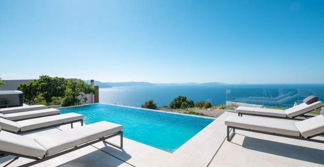 Villa Aristea con vista mare, jacuzzi e piscina a sfioro