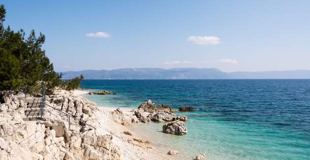 Villa Aristea with sea view, jacuzzi and infinity pool