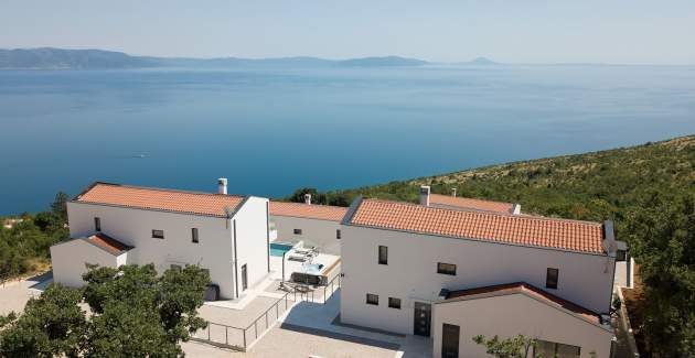 Villa Ateneum with sea view, jacuzzi and infinity pool