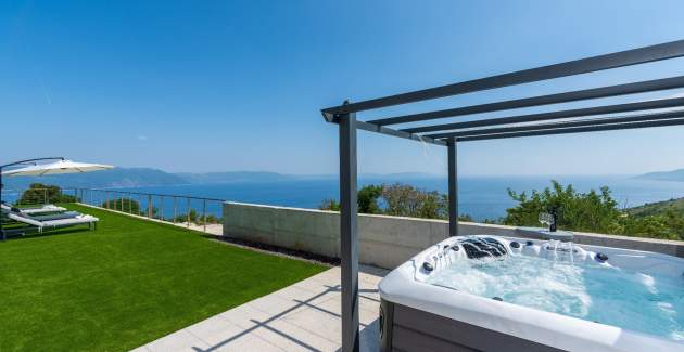 Villa Atrium mit Meerblick, privatem Pool, Whirlpool, Fitnessraum und Sauna