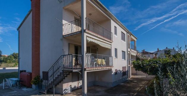 Apartments Fiorela - 2 bedroom app with terrace