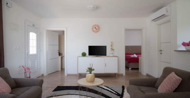 Villa Campagna with private pool, parking and garden in Rovinj