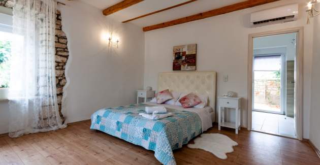 Villa Emily con cinque camere da letto e piscina a Medulin