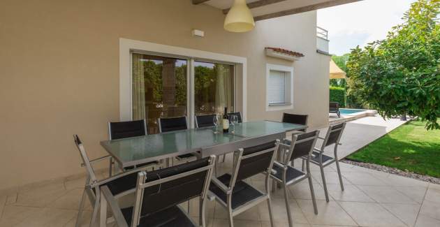 Exclusive 4 bedroom villa Alex in Porec with private pool, garden and parking