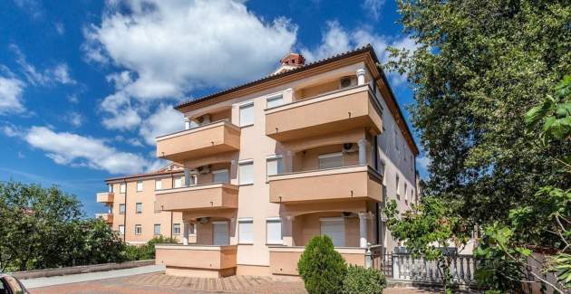 Apartment Beni with terrace in Medulin