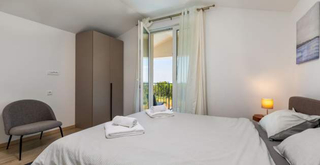 Diminici Villas / 4 bedroom villa with pool and sea view 20A