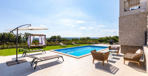 Vile Diminici / 4 bedroom villa with pool and sea view 20A