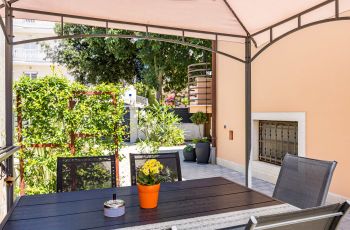Olea Magica / 2B Apt Bianchera with terrace