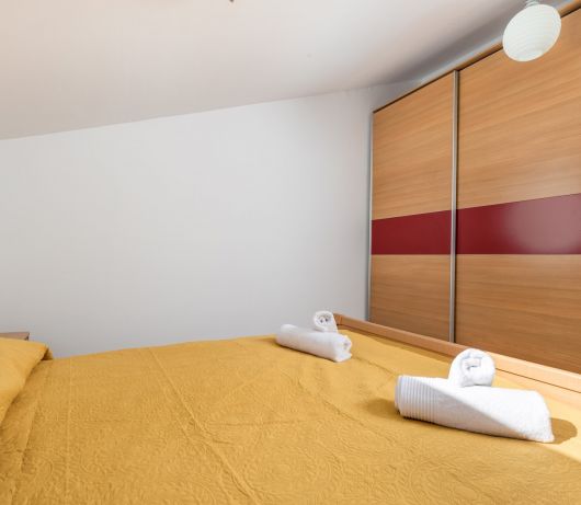 Appartamento con due camere da letto NIKI vicino a Rovigno