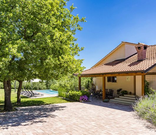 Holiday Home with pool and garden - Tervis