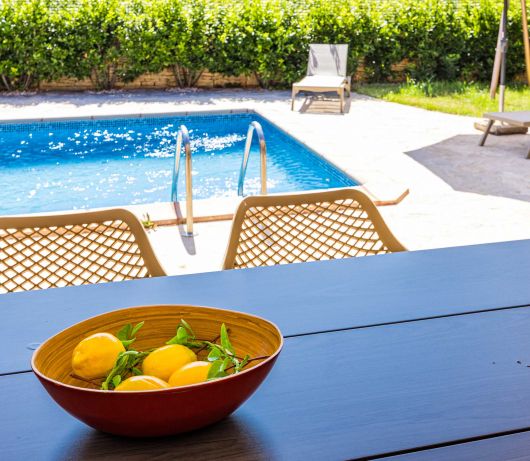 Rustic Villa Lara with pool