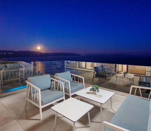 Villa Aristea with sea view, jacuzzi&infinity pool