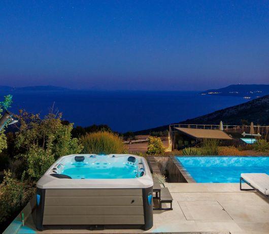 Villa Aristea with sea view, jacuzzi&infinity pool