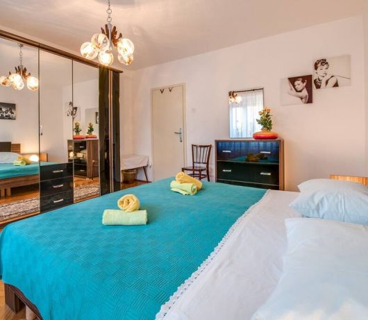 Apartments Fiorela - 2 bedroom app with terrace