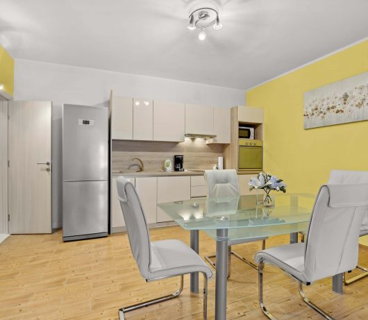 Apartment with pool in Medulin A4