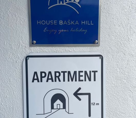 Holiday House Baska Hill