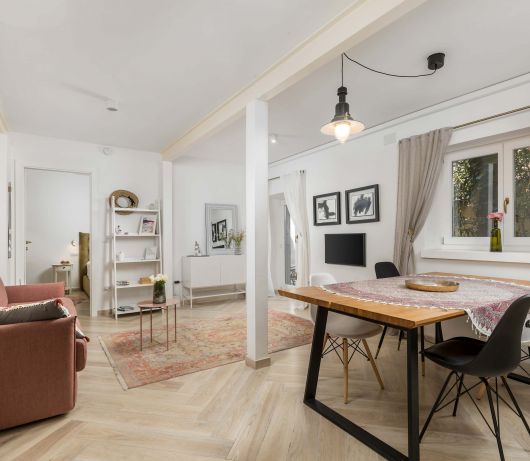 Secret Steps Apartment