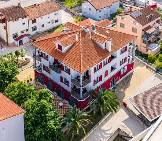 One-bedroom apartment with balcony at Villa Armin