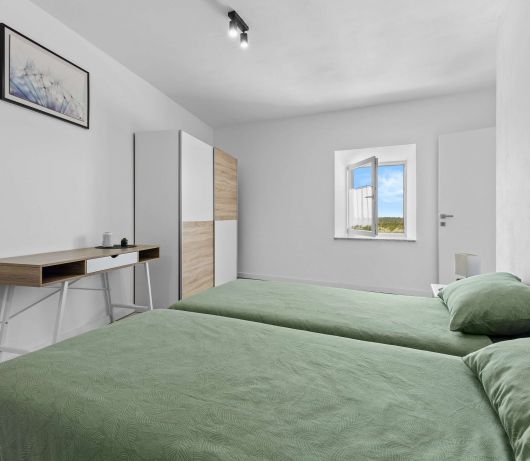 Lara Holiday Home