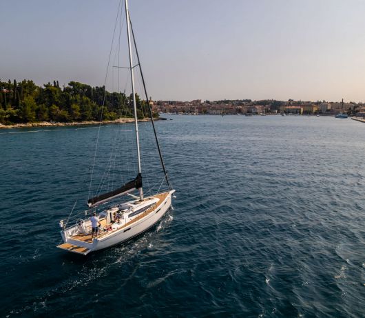 Yacht Z6 Dolcevita