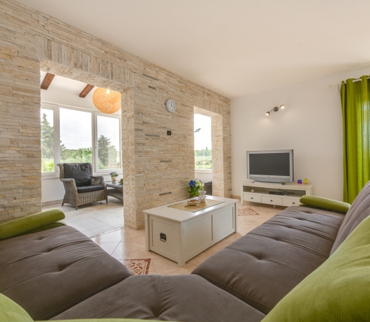Villa Tanga near Rovinj with private pool and garden for 8 persons 

