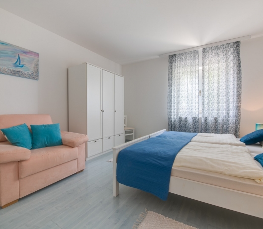 Villa Tanga near Rovinj with private pool and garden for 8 persons 
