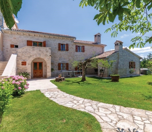 Rustic Villa Benina Rossa 1 with huge garden