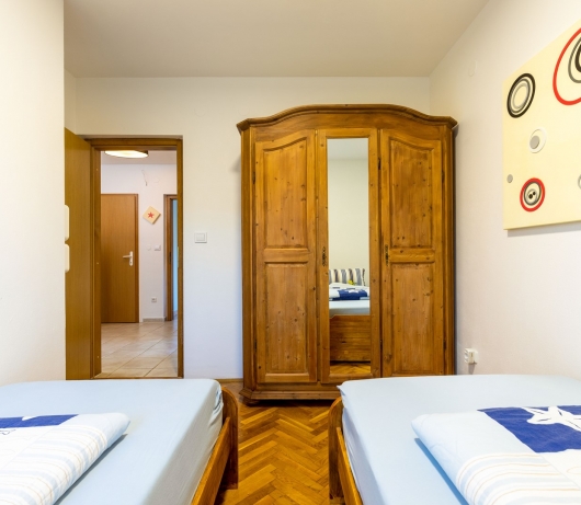 EventHouse / Apartment mit zwei Schlafzimmern, mit Balkon und Grillplatz A2