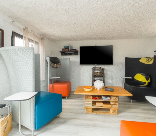 EventHouse / Apartment mit zwei Schlafzimmern, mit Balkon und Grillplatz A2