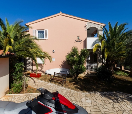 EventHouse / Apartment mit zwei Schlafzimmern, mit Balkon und Grillplatz A2