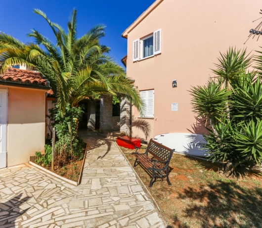 EventHouse / Apartment mit zwei Schlafzimmern, mit Balkon und Grillplatz A2