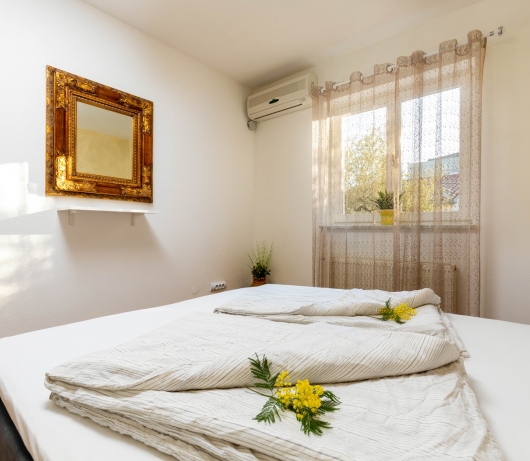 EventHouse / Apartment mit zwei Schlafzimmern, mit Balkon und Grillplatz A2
