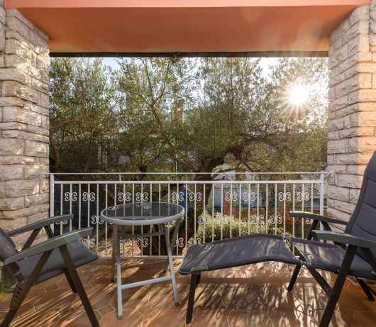EventHouse / Apartment mit zwei Schlafzimmern, mit Balkon und Grillplatz A2
