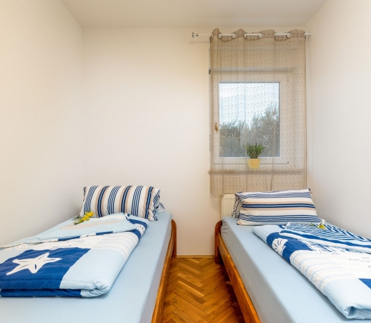 EventHouse / Apartment mit zwei Schlafzimmern, mit Balkon und Grillplatz A2