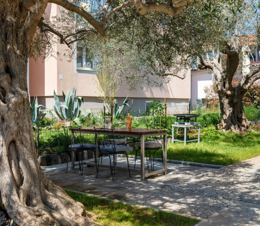 Rovinj City Studio/ App with balcony, parking, kitchenette for couples A1