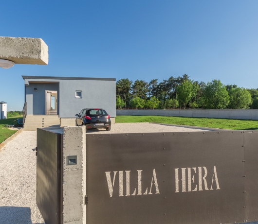 Cosy holiday house with pool HERA in Istria