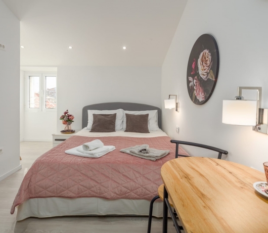 Rovinj old town stylish studio / A2 with sea view