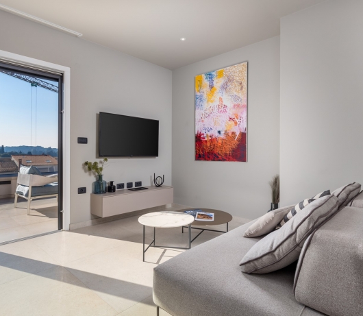 4R Luksuzna rezidencija u Rovinju / Dvosobni apartman sa terasom EUFEMIJA