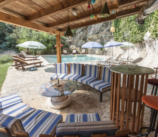 Holiday House Cave Romana